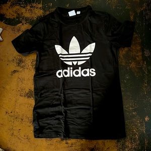 Adidas black tshirt